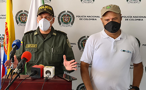 capitan.policia.coralina.jpg