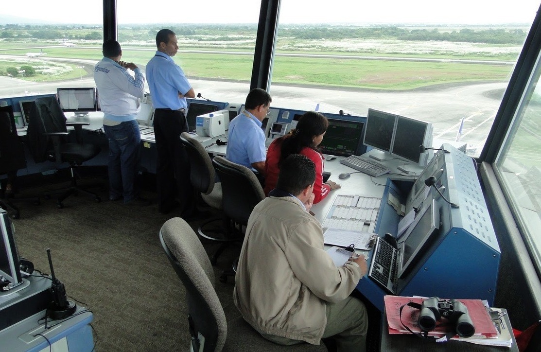 requisitos-controlador-aereo.jpg